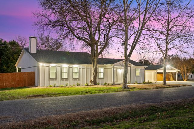 4535 County Road 894 — Lavon Shores