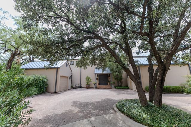 114 Riverside