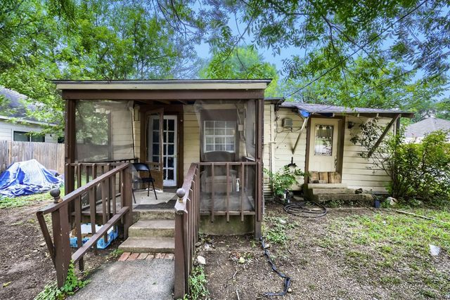 1012 E Jefferson St — Highland East
