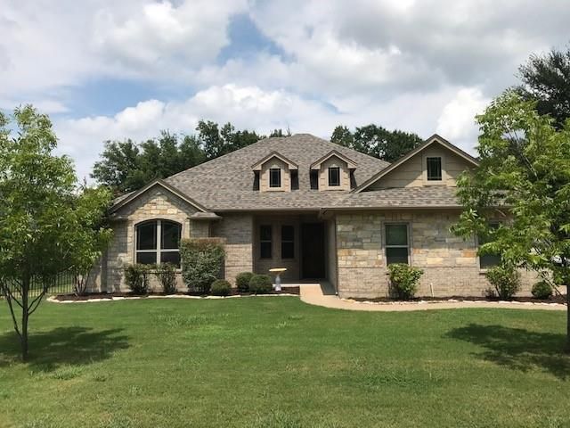 1812 Rockview Dr — Lakewood Hills Sec 4