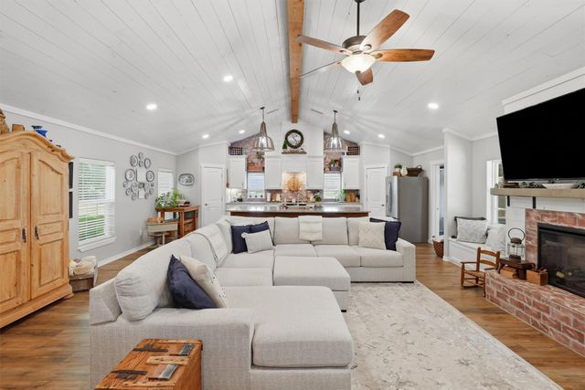 1313 Porter Ct — The Peninsula on Lake Granbury