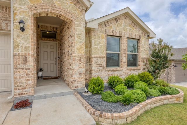 1825 Agarito Dr — Montclaire