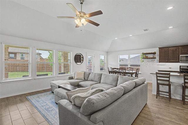 1825 Agarito Dr — Montclaire