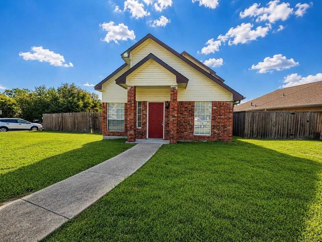 510 E Stone Cir — Meadows Of Wylie