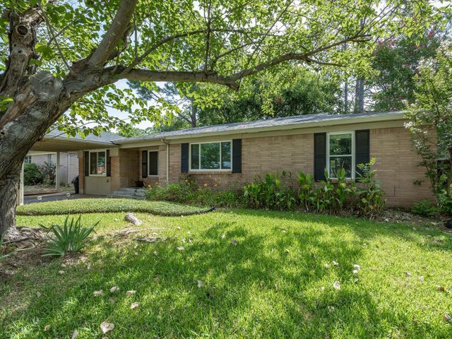 828 Billie Ruth Ln — Glenn View Add