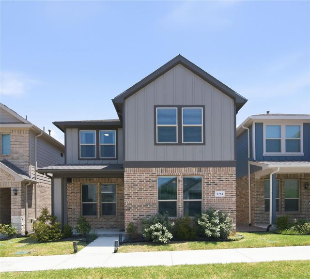 4712 Alliance St — Heritage Village