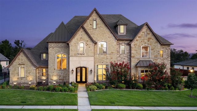 809 Lyndsey Way — Legacy