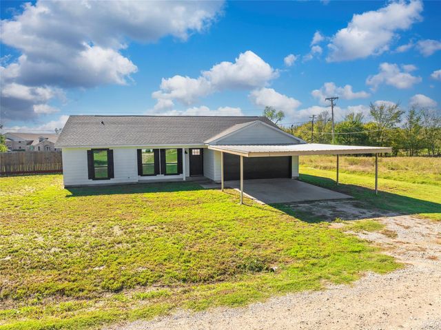 2538 County Road 3127 — James Garrison Surv Abs #362