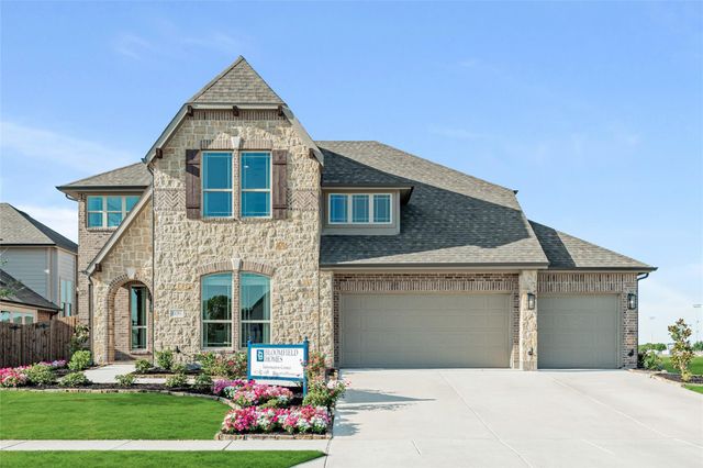 809 Twin Pine Ct — West Crossing