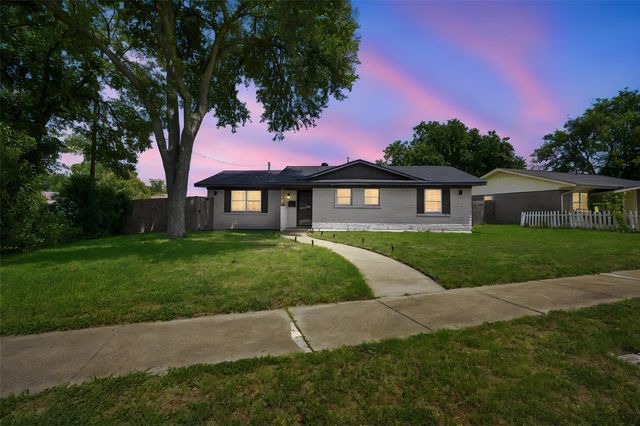 222 Rockaway Dr — Fairmeadows 11