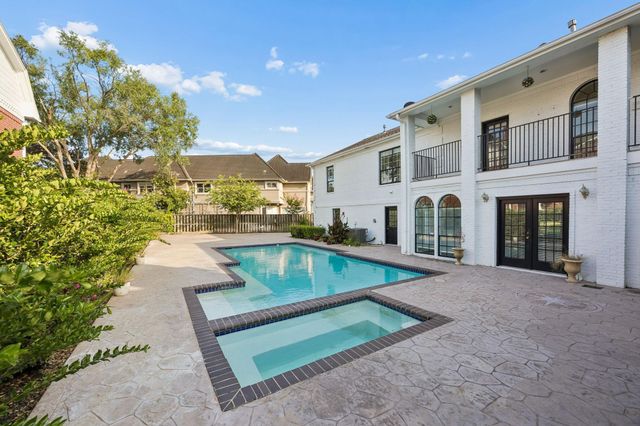 45 Clansmoor Ct — Sweetwater Sec 1