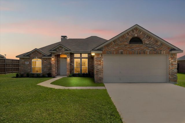 509 E Church St — Mc Keller Home Place 5