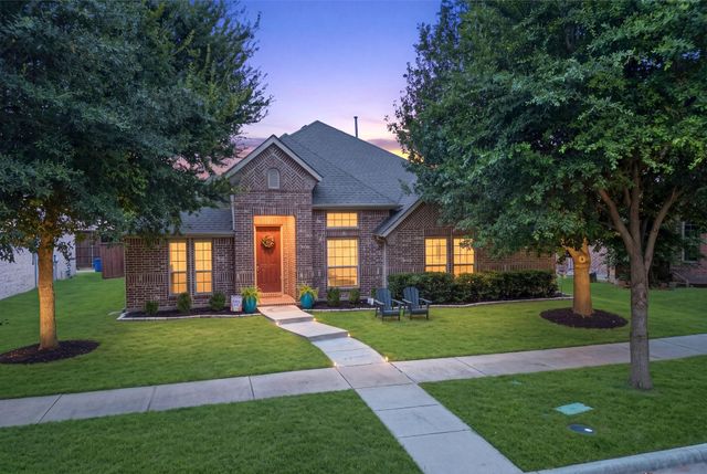 15841 River Glen