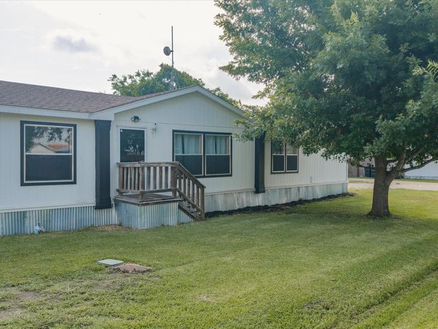 106 Hemphill