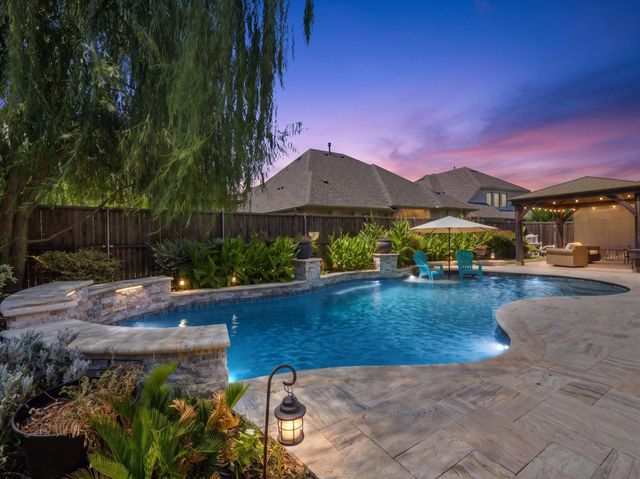1013 Pleasant View Dr — Breezy Hill Ph Iia & Iib