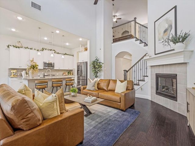 107 Live Oak Dr — Dominion Of Pleasant Valley Ph 1