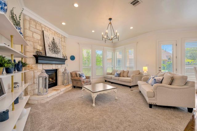 221 Versailles Ln — Villas At Town Center Add