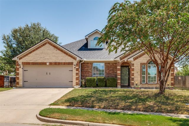 702 Champlain Ct — The Rosebud