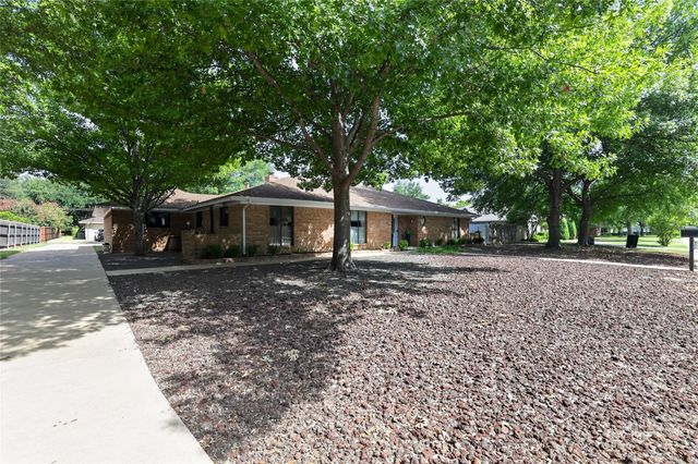 4417 Tobago — Colonial Park