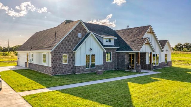 3171-B Pear Orchard Rd — Oak Water Ranch