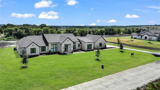 5024 Frost Creek