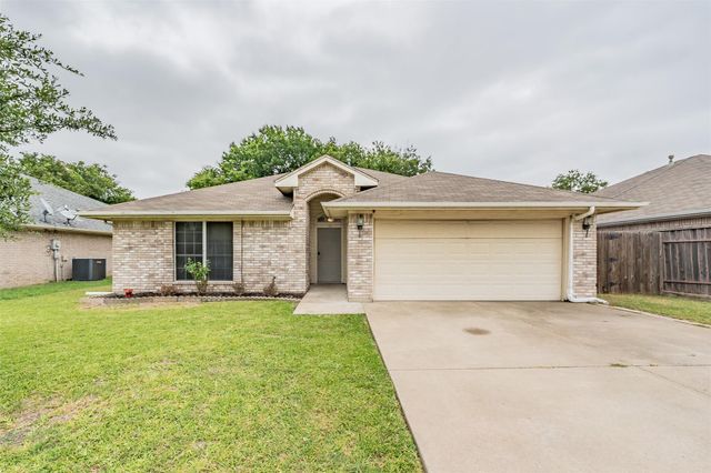 137 Roberts Dr — Willow Creek Estates