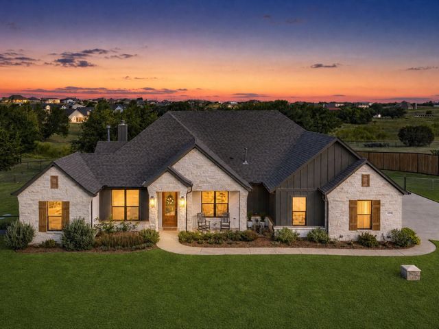 1095 Pioneer Xing — Pioneer Crossing