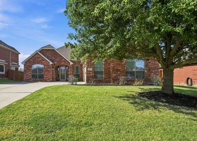 812 Peach Ln — Mistletoe Hill Ph IV