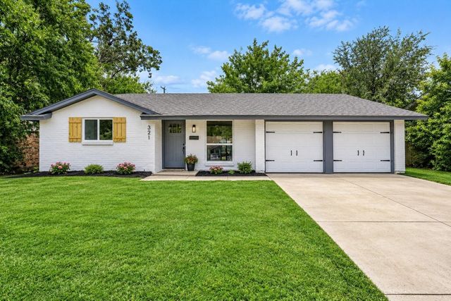 321 NW Wintercrest Rd — Summercrest