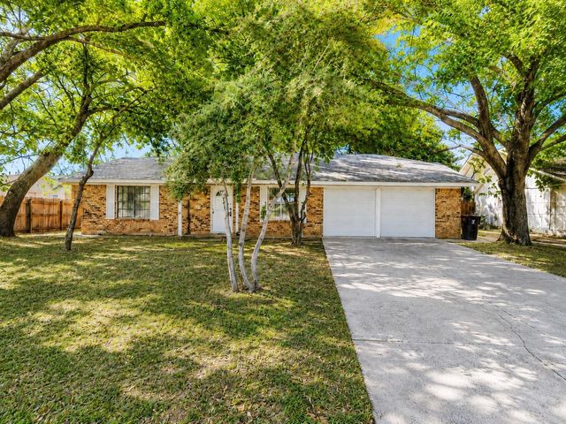 421 Apple Blossom Ln — OAK TIMBER ADDITION