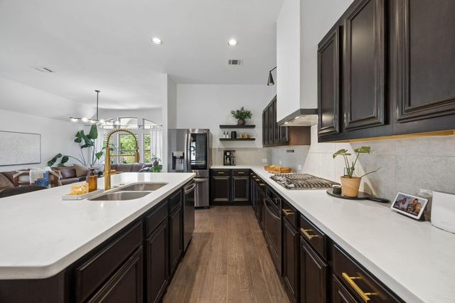 1714 Sherwood Dr — Lakeview Estates #1