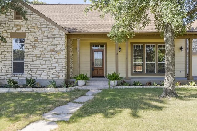 102 Tiffany Trl — Fossil Ridge III