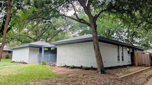 1756 Cynthia Ln — Mayfair Add