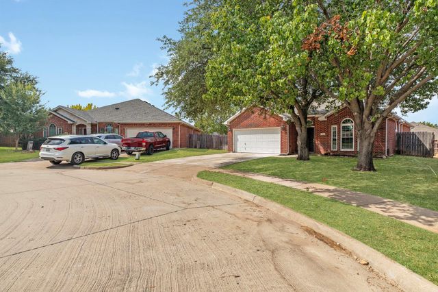 104 Bullava Ct — Mesa Vista Add