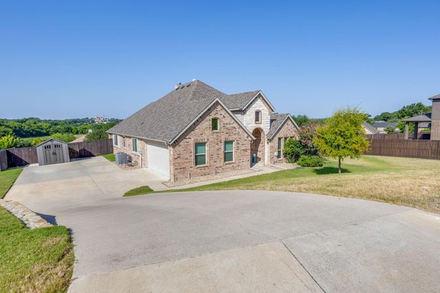 106 Hannah Ct — Mason Pond Add