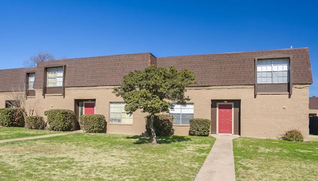 2400 Buffalo Gap