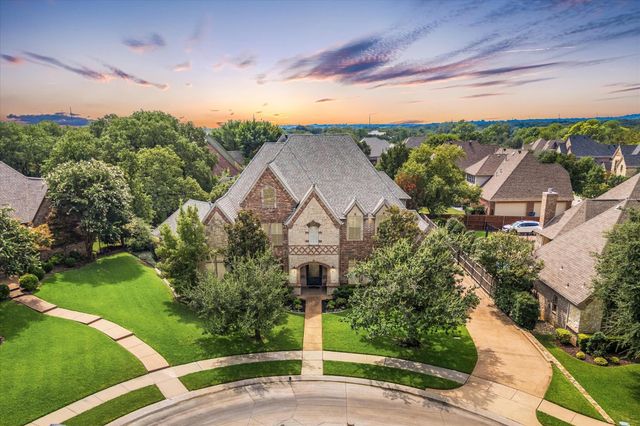 205 Raintree Ct — Remington Park Add