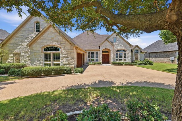 2703 Waters Edge Dr — HARBOR LAKES PHASE 1B