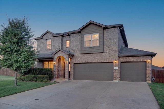 1220 Beestone Dr — Basswood Xing Ph 1