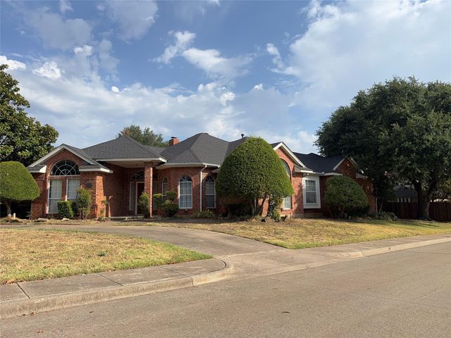1321 Nettleton Dr — Windmill Hill Sec 03
