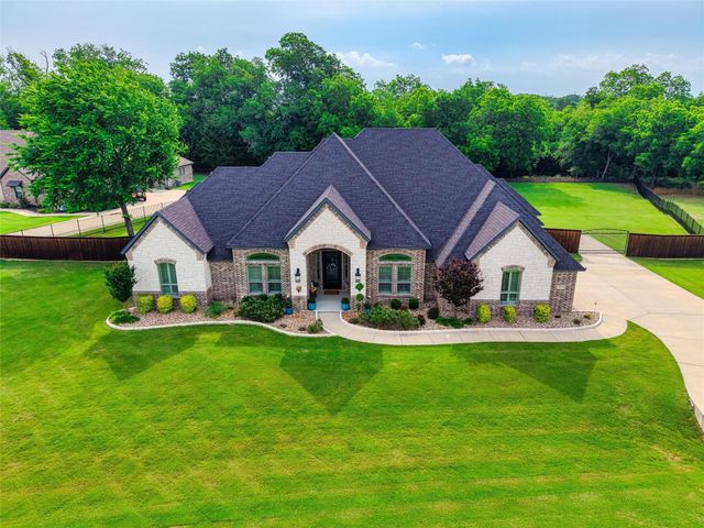 7211 Dillon Cir — Long Branch Estates