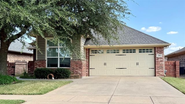 202 Captains Ct — Abes Landing