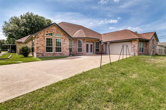 1425 Tobie Layne St — Murphys Meadows Add