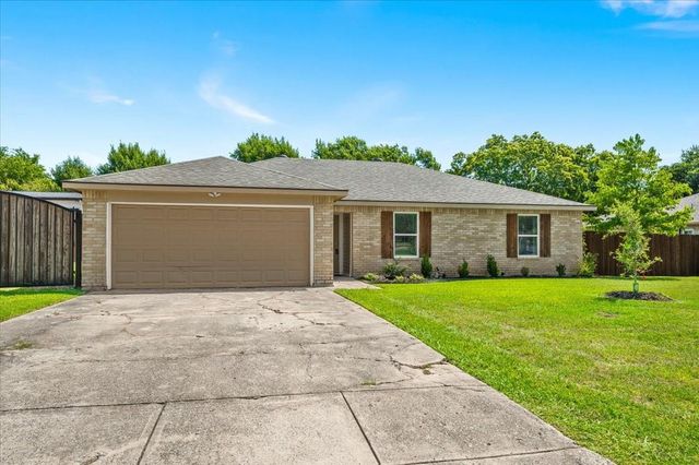 7220 Windhaven Rd — Windcrest Add