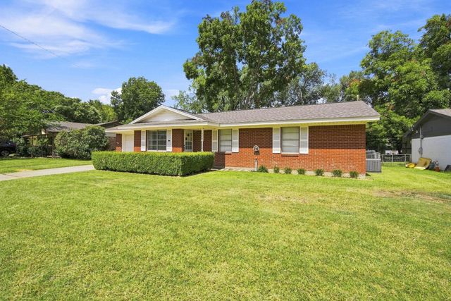 1420 Austin Dr — Sunset North #3