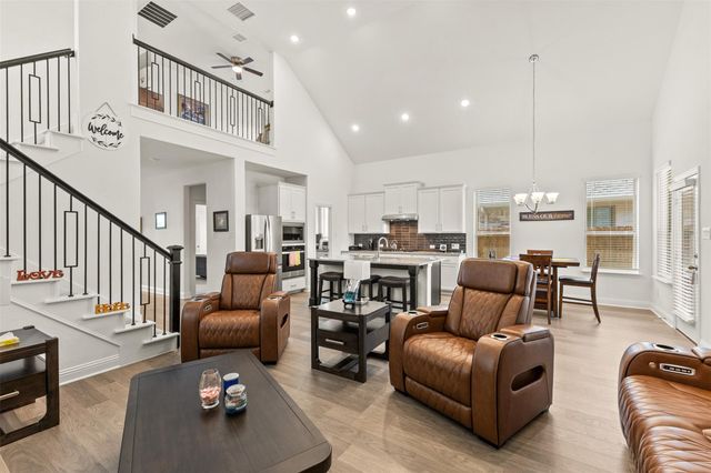 2837 Fargo Mews — Avondale Ph 1