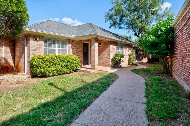 6134 Laurel Ct — Laurel Add