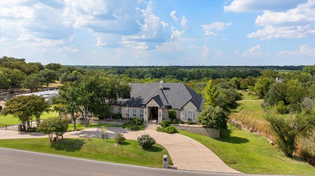 6410 Westover Dr — Pecan Plantation
