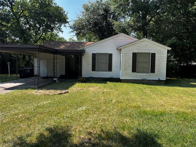 1005 Commerce Dr — Reavilon Add Sec 1, 2, 3