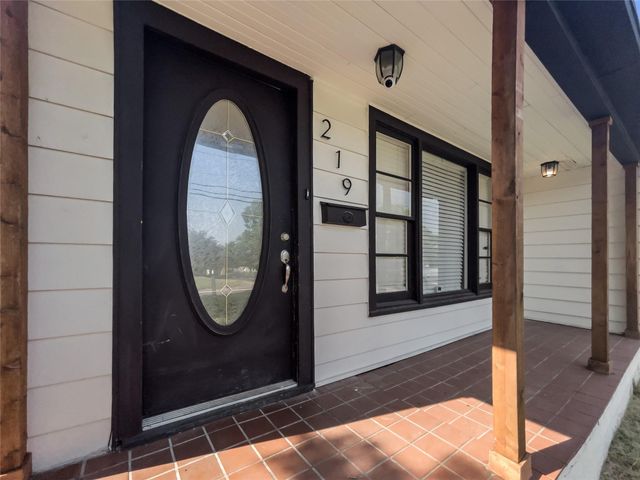219 W Taylor St — Northwood Heights Add